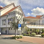 莱姆斯酒店 3* Wehrheim